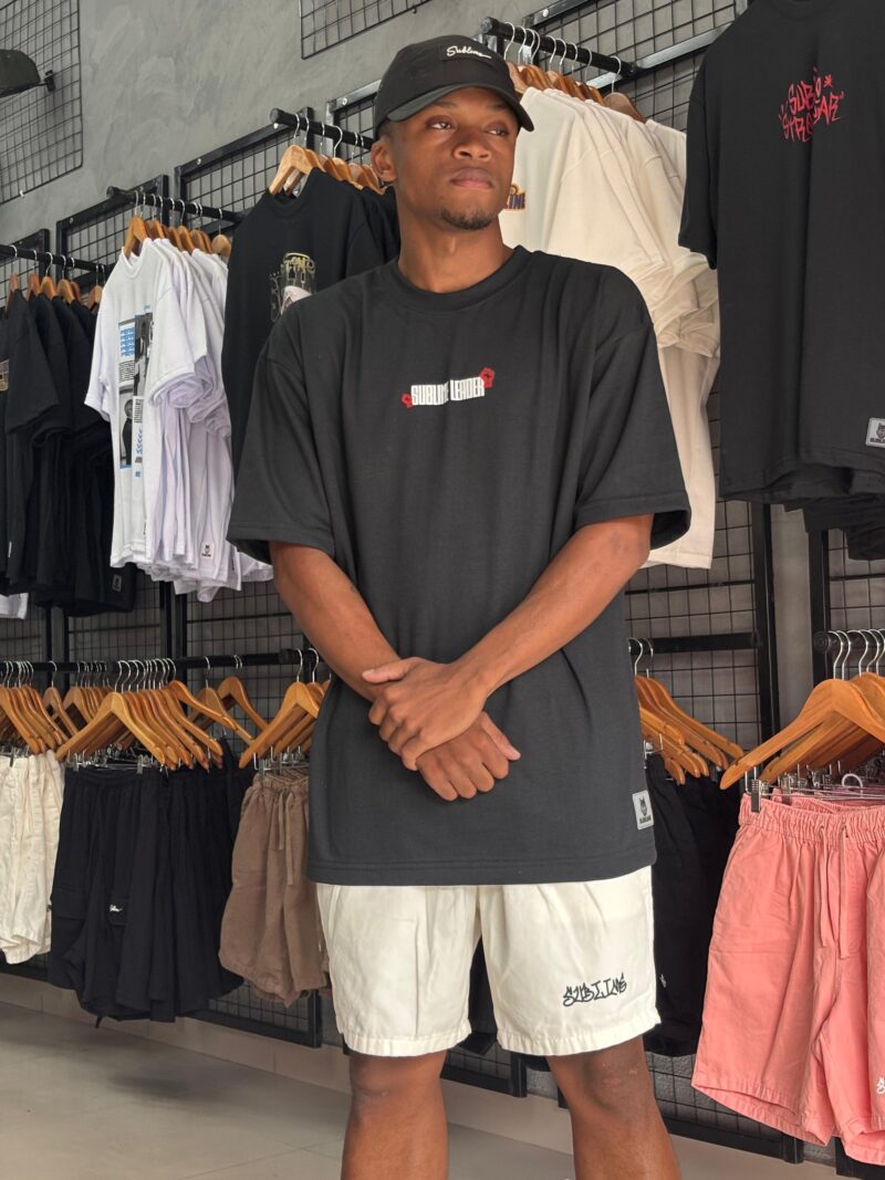 CAMISA OVERSIZED NELSON MANDELA - PRETA - Imagem 2