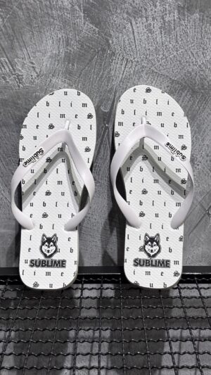 CHINELO DE DEDO BRANCO - “LETRAS”