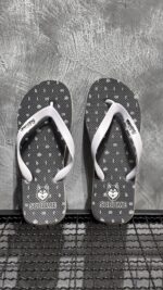 CHINELO DE DEDO PRETO - “LETRAS”
